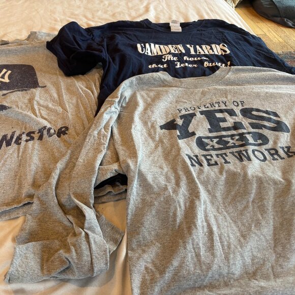 Bundle of Three Vintage NY Yankees T Shirts L/XL - Picture 2 of 2